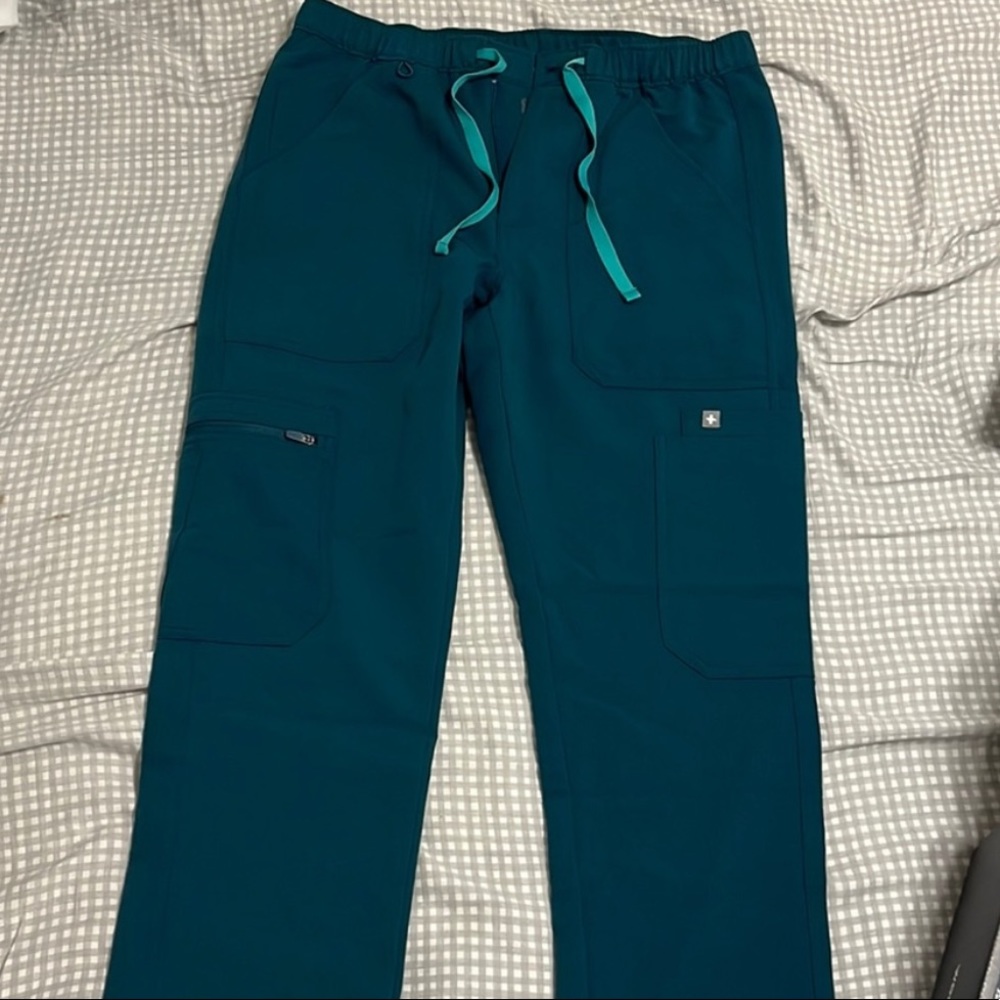 Figs cargo pants xs Caribbean blue short